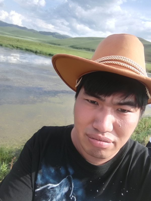 LOVE的誓言的第一张照片--唐山中老年相亲网